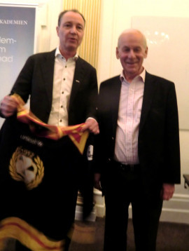 Staffan Thegel, Nordea, tackade Hans Dalborg med en Brynäströja